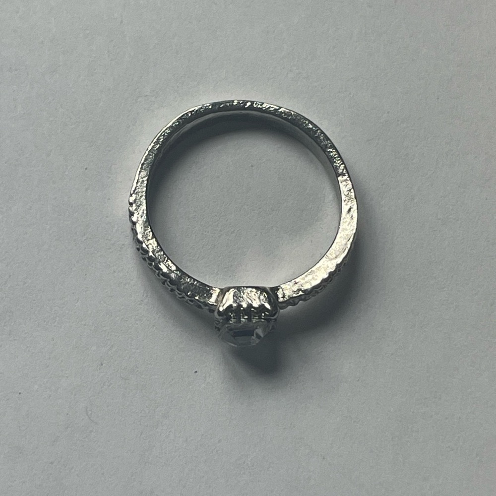 2 Silver Rings - Picture 3 of 7